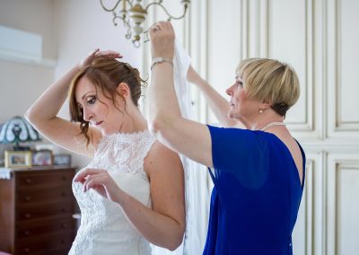 Foto preparativi della sposa, foto reportage di matrimonio Roma.