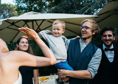 Bimbo saluta la sposa, fotoreportage di matrimonio Roma