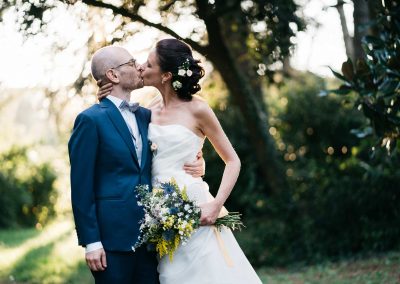 Fotografo Matrimonio Roma, gli sposi si baciano