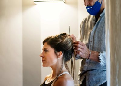 Preparazione della sposa al rito civile di Matrimonio nel Castello di Decima