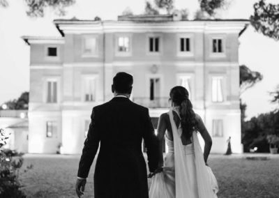 Sposi durante il Matrimonio a Roma Villa Piccolomini