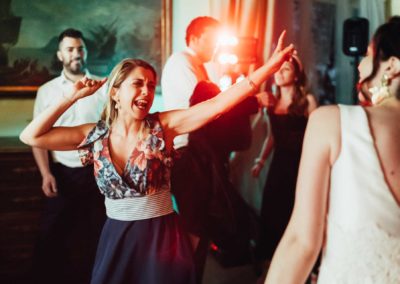 Balli durante il ricevimento di matrimonio nel Castello di Decima