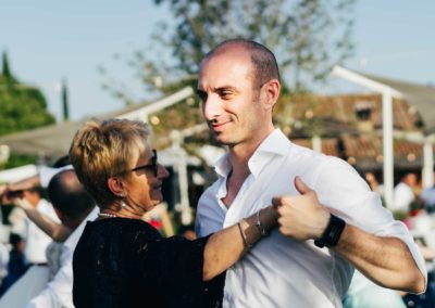 Balli durante il ricevimento di matrimonio al Relais Cascina Spiga D'Oro